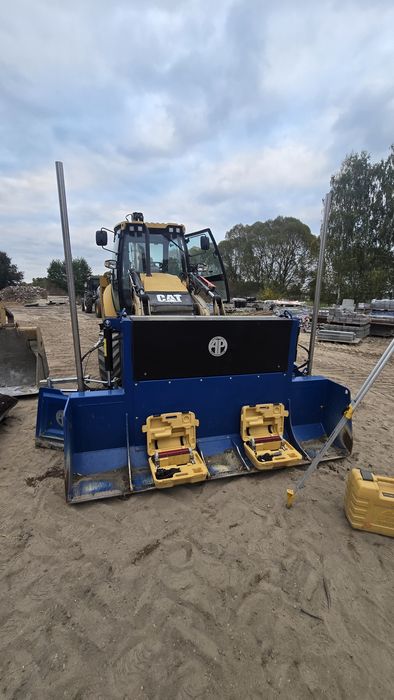 CAT 432F z system automatycznej niwelacji Leveller Salon PL