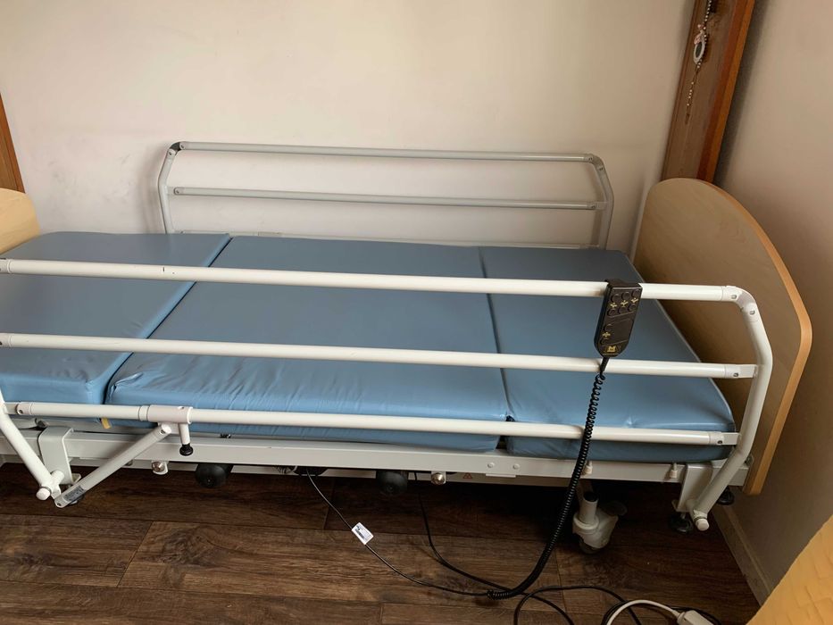 Cama elétrica hospitalar/geriátrica