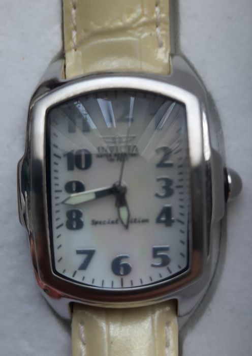 Годинник наручний жіночий Invicta