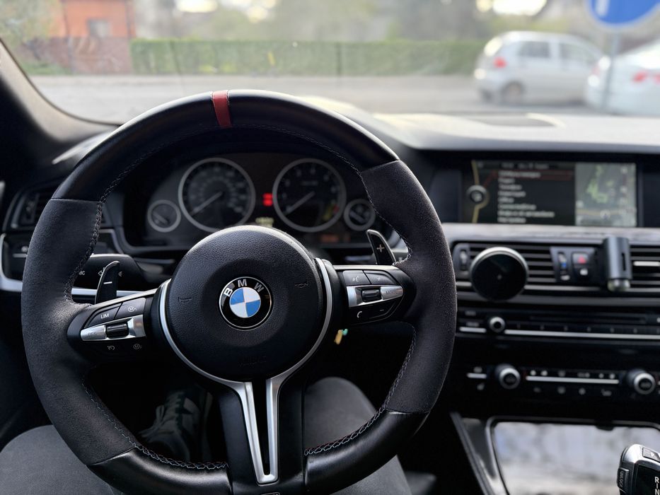 Продаж 535і BMW  2012 рік 3,0 Бензин