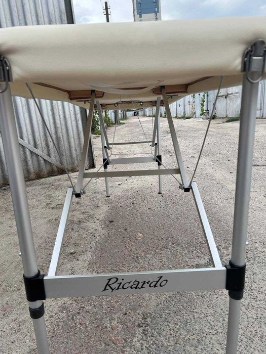 Кушетка косметологічна