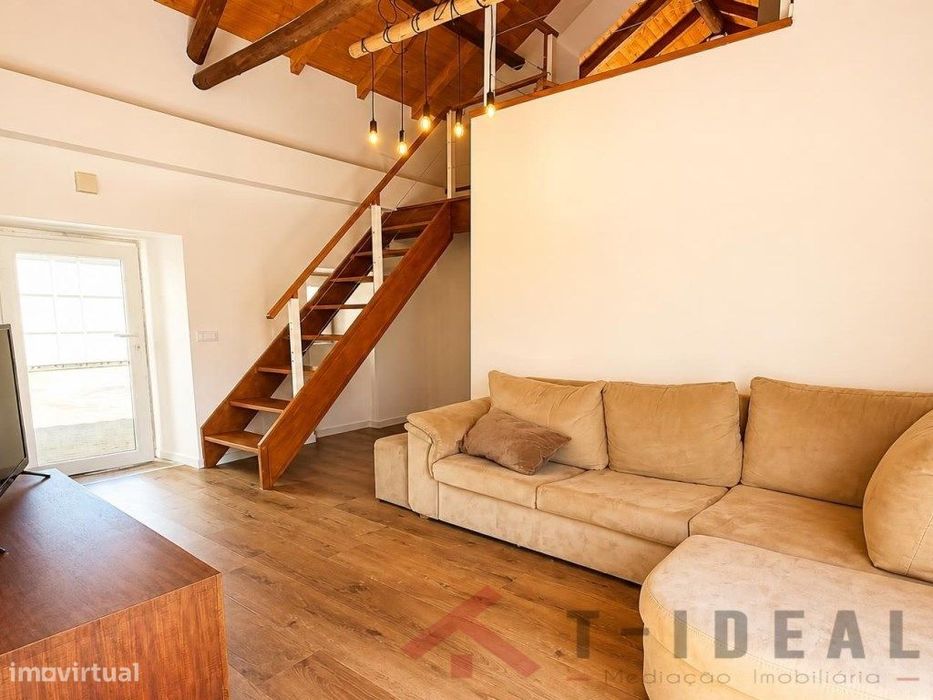 Moradia T3 Remodelada + T1 Independente no concelho da Lourinhã