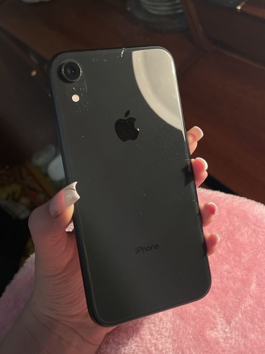 Iphone XR 64 gb 81% батарея