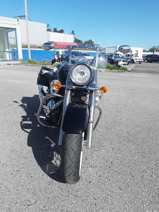 Suzuki VL800 Intruder só 18.000kms