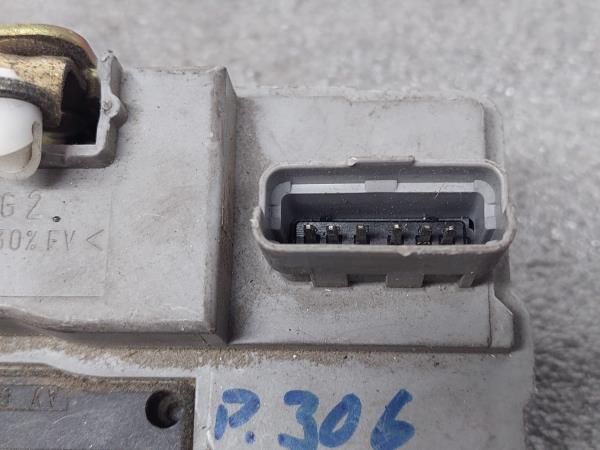 Fechadura / fecho porta frente esquerdo PEUGEOT 306 Sedan (7B, N3, N5)