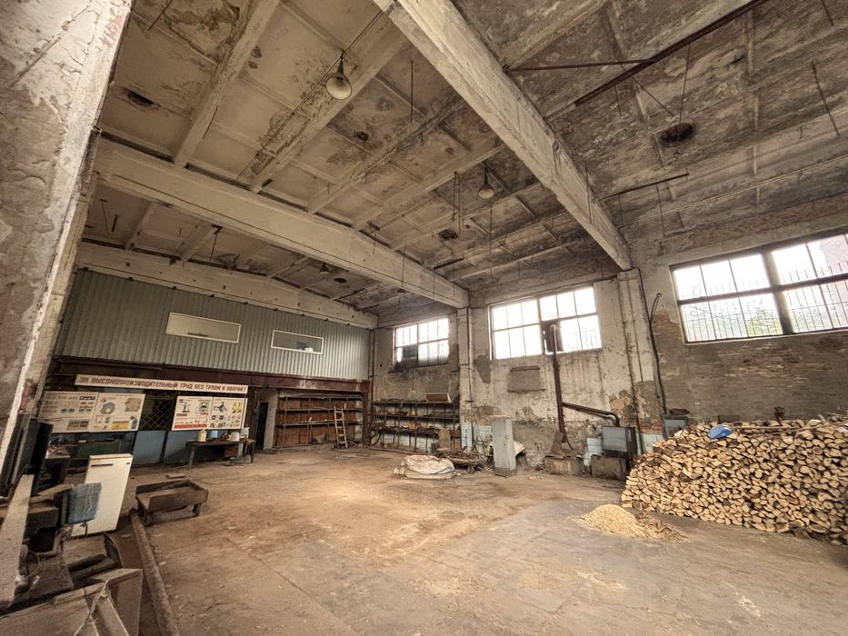 Продаж перша лінія  300квт площа 1020м2 земля 1.81га залізн.гілка