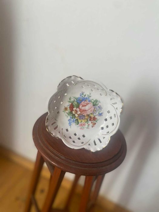 Coisas antigas,quadros cadieiros e vasos