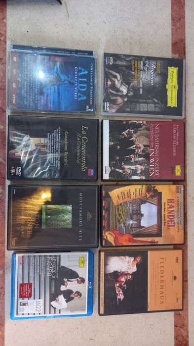 Vendo DVD'S Ópera e música clássica a muito bom preço.