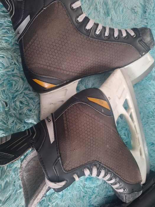 Lyzwy hokejowe BAUER roz.44.5 supreme one.4