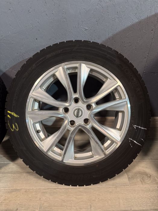 Диски  Nissan 5*114.3 R17 6.5j ET40