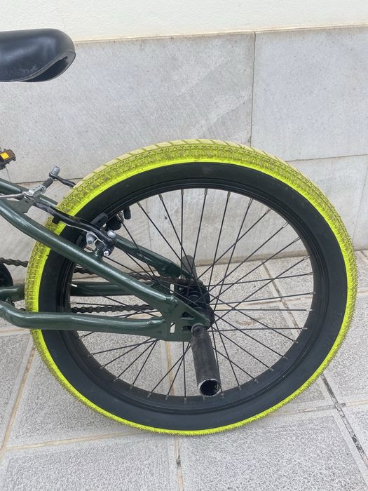 Bicicleta BMX Decathlon