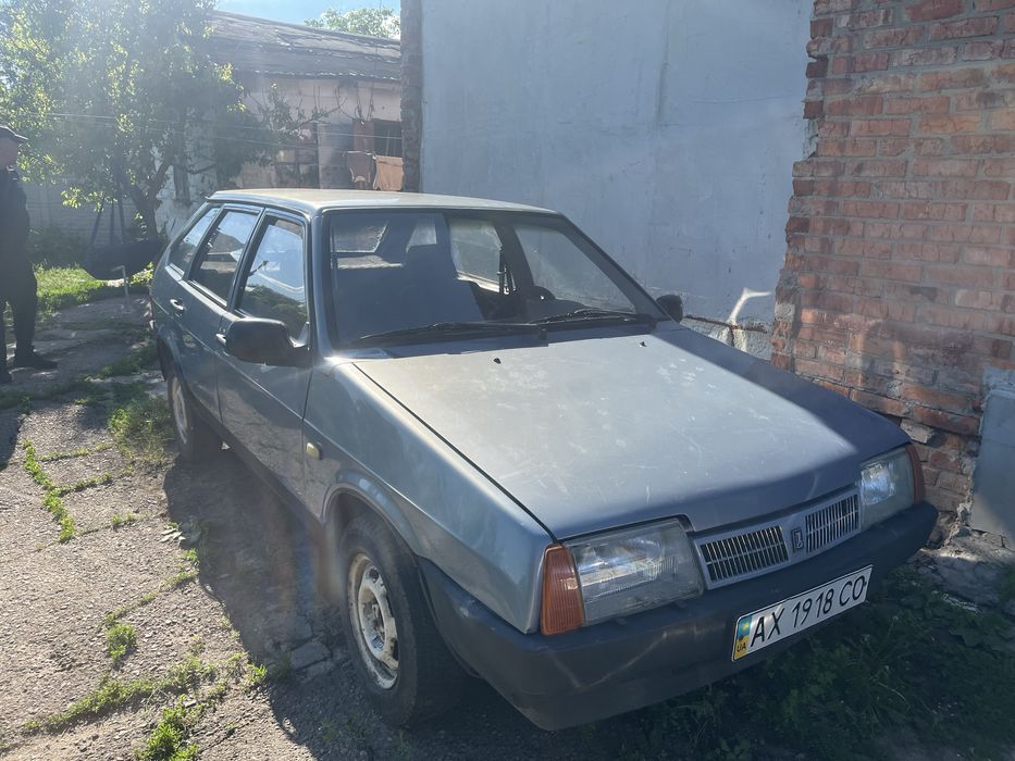 Продам машину ВАЗ 21093
