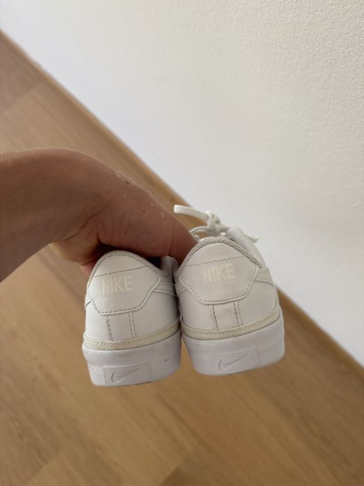 Оригінальні жіночі кеди nike найк