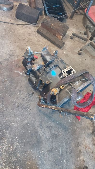 Skrzynia biegów manitou  com t4 2012 mlt