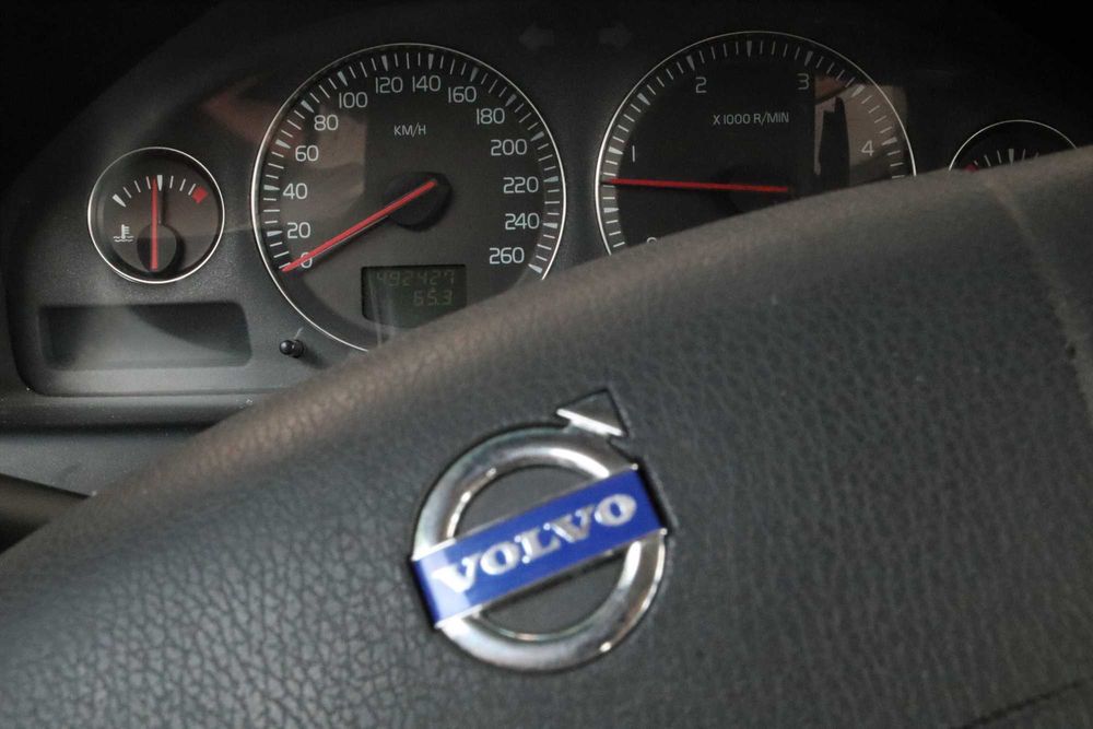 Volvo XC70 D5 AWD – 492.427 km – Bom Estado