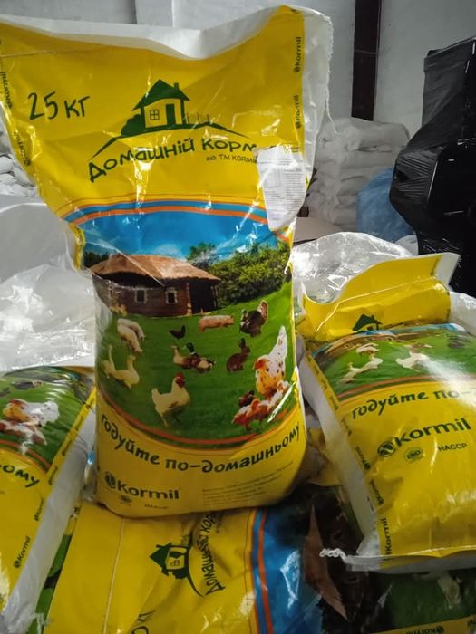 Збалансований корм для курей несучок.В наявності  мішечки по 25 кг,10