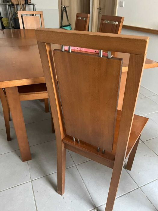 Mesa de jantar estensível com 6 cadeiras