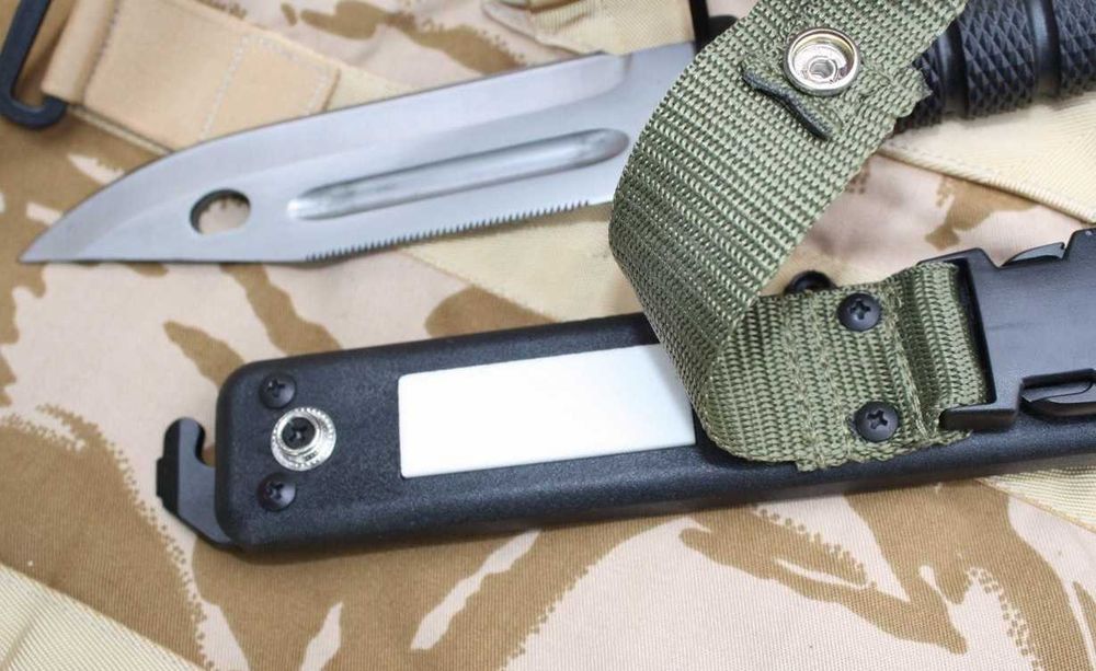Bagnet Chiński Chiny QBZ-95