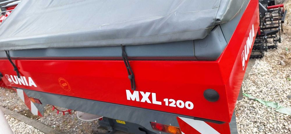 Rozsiewacz nawozów Unia MXL 1200