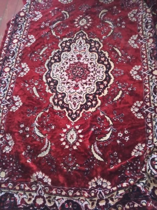 Покривало/килим гарної якості