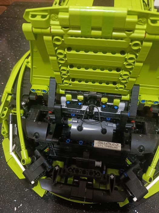 Lego technic 42115 Lamborghini  sian