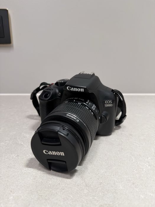 Canon  eos  1300d