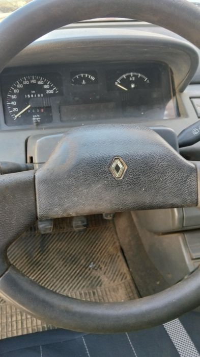 RENAULT clio 1.9 d