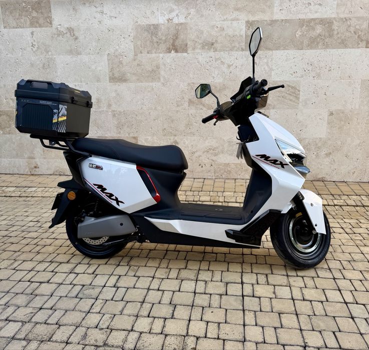 Електроскутер Garow L850 2999Вт., 100км/год., електро спорт скутер