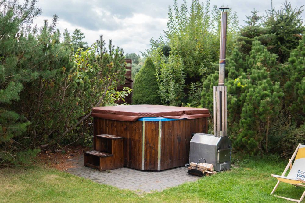 Wakacje Weekendy na Mazurach Całoroczny dom z balią, jacuzzi i sauną