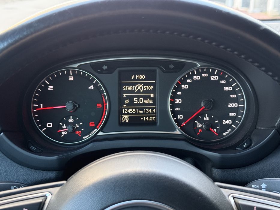 Audi A1 Sportback  TDI 90cv Ultra / NACIONAL