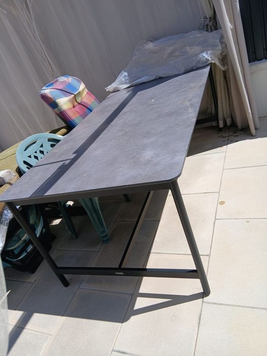 Mesa de jardim com 6 cadeiras