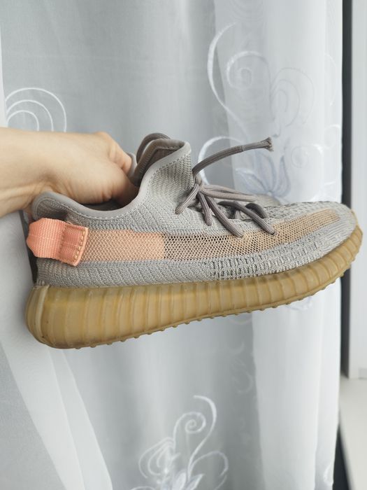 Кросівки Adidas Yeezy Boost 350