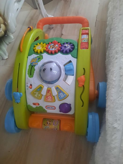 Little Tikes stolik pchacz 3w1