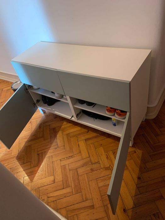 Móvel de arrumação BESTA da IKEA verde acinzentado