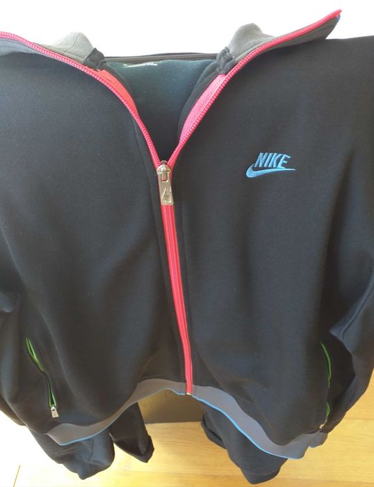 Casaco Nike, original, como novo/Havaianas azul, novas