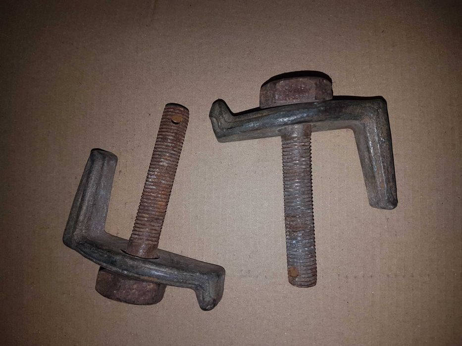 Land Rover Serie I, II, IIa e III "Z's" e parafusos pneus 750x16