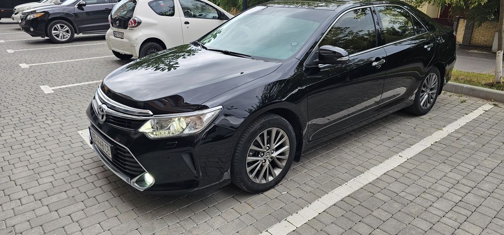 Продам Toyota Camry PREMIUM