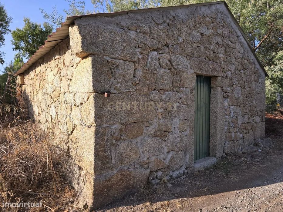 Terreno Rústico em Castelo Novo, Fundão - 2311m² por 19900€
