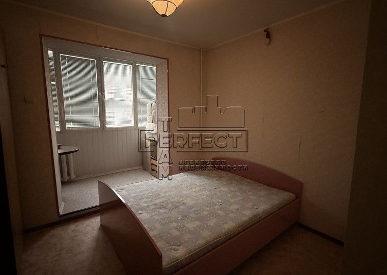 Продаж 3к квартири Бальзака 84