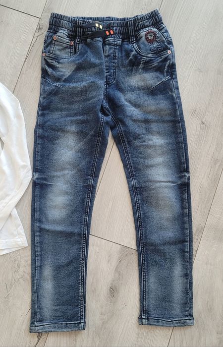 Jeansy + bluzeczka 134 Reserved