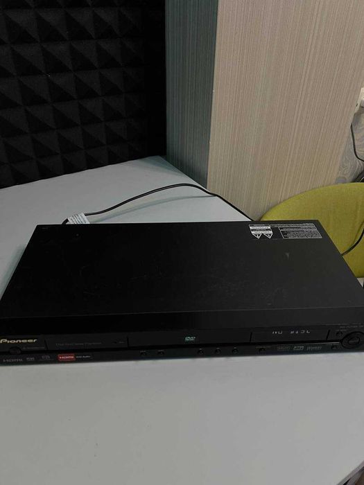 DVD-проигрыватель Pioneer DV-696AV