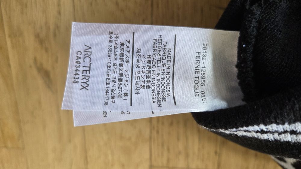 Czapka arcteryx czarna