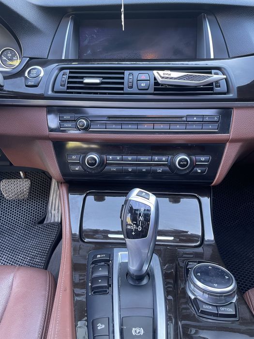 Продам BMW 528i Xdrive