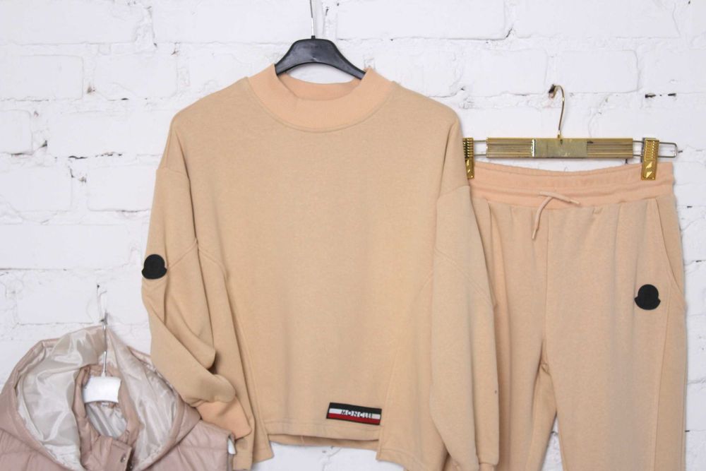 MONC komplet stylizowany 3 sztuki spodnie, bluza-dres + kamizelka r.M