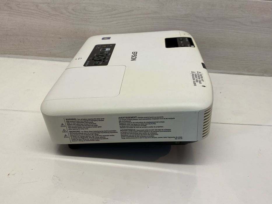 Проектор Epson EB-1925W — яскравий WXGA,  лампа 1749 годин