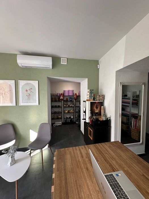 Продаж діючого квіткового магазину. Повністю укомплектовано