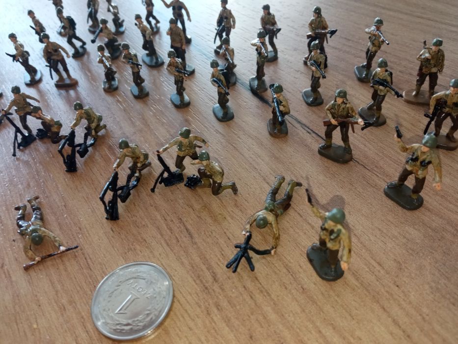 Żołnierzyki, figurki, modele