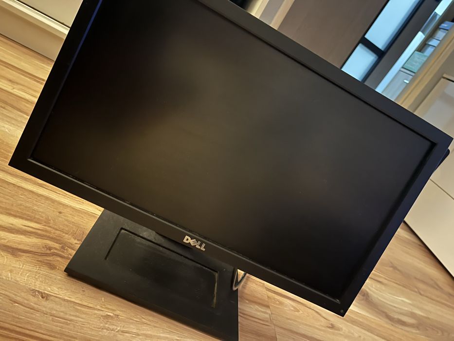 2 monitory DELL, PHILIPS