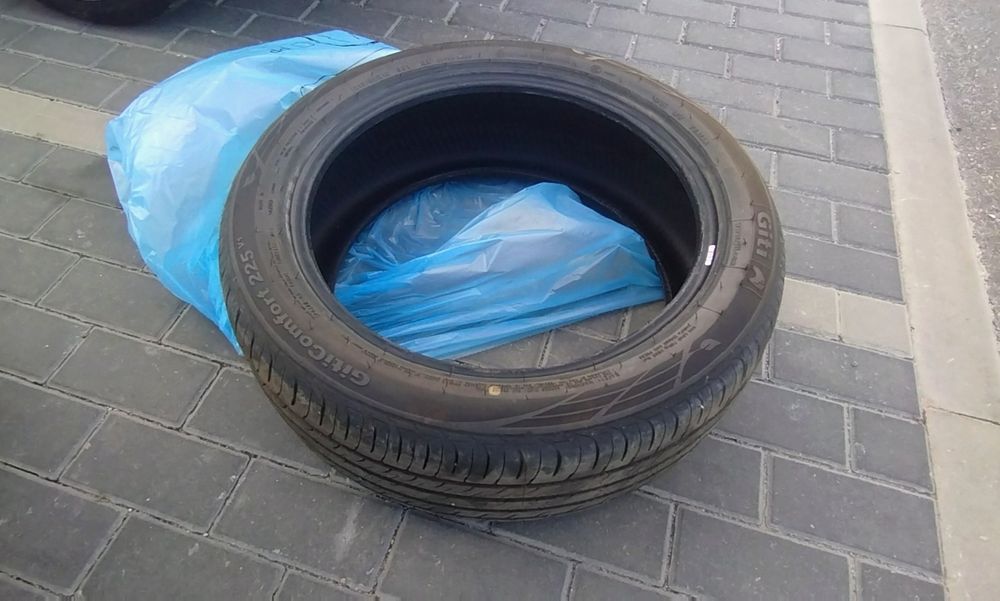 Nowe opony letnie Giti 215 50 r. 18