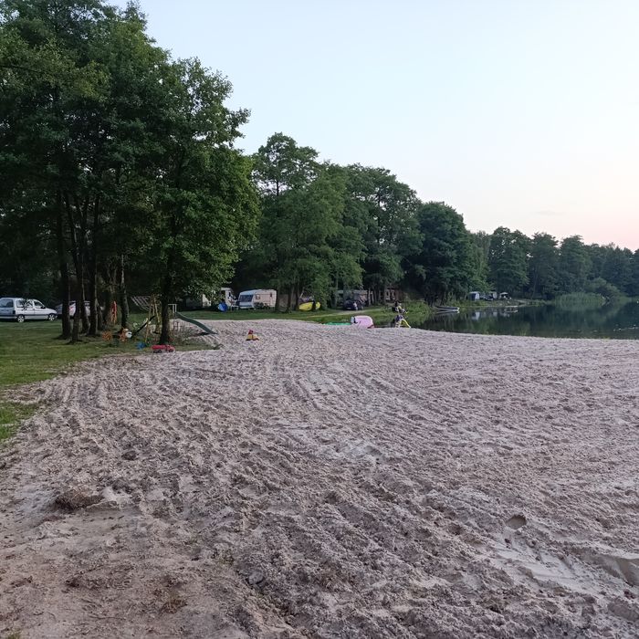 Działka na wynajem nad Jeziorem Lubotyń/pole kemping i namiotowe